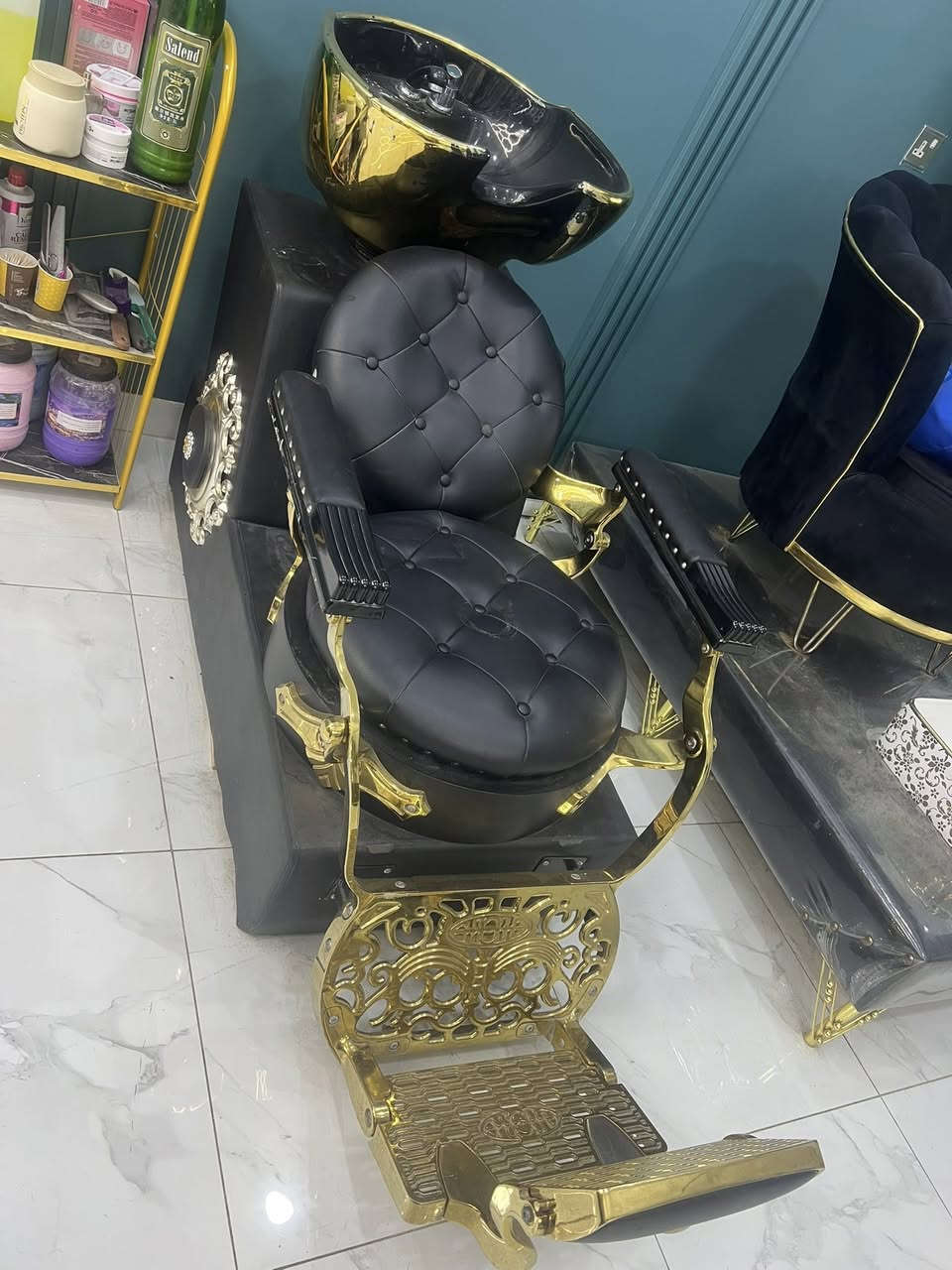 السلام عليكم 
توجد مغسلة وكرسي منكير للبيع ولسعر عل خاص 
تحياتي


**إذا كنت صاحب هذا الإعلان وتريد حذفه لأي سبب، رجاءا أرسل رسالة إلى الدعم الفني**