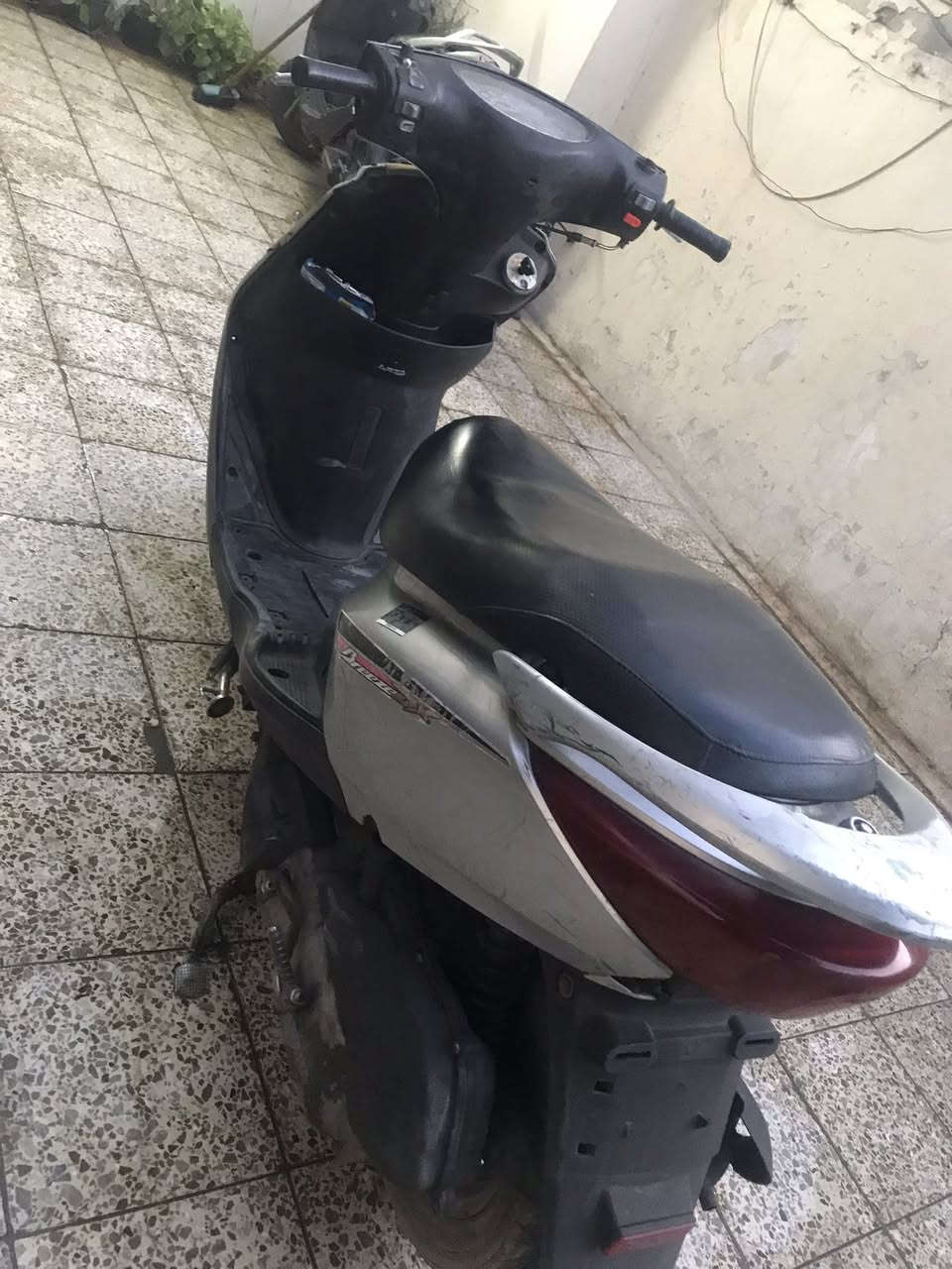 بريز سلف وهندر واشاير ولايت كلها شغاله وقفل جنطه وقفل ستيرن ونكره صبح ودهن جديد وشلعه ومعدل دراجه خير من الله السعر 450. مكاني غزاليه او دولعي ***********
