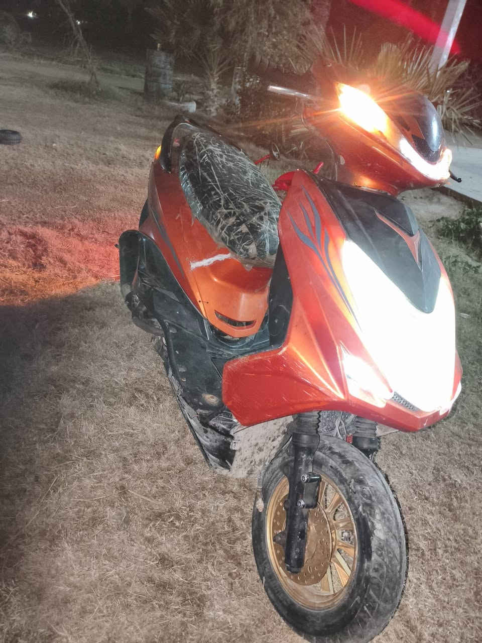 السلام عليكم
للبيع دراجه ياباني شغاله كهربائيات كلها شغاله 
السعر 200 وبيها مجال
***********
