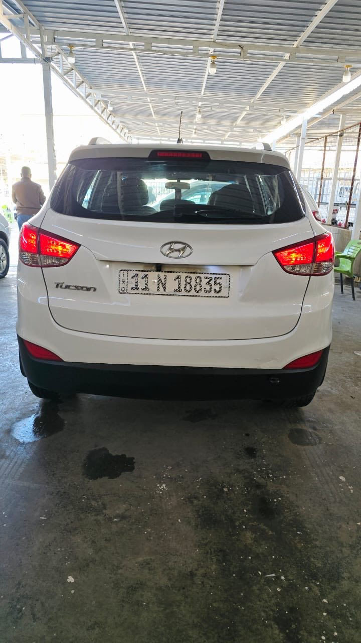 توسان موديل 15 كفاله عامه من الصبغ والتبديل محرك 2000 دوش جيد جداً كير جيد حداديه صدر   تخم تاير كله جديد ادامه كامه تبريد تدفئه كله جديد بأسمي شخصيآ
ماشيه 90 
السعر 153 بيه مجال 
مكاني بغداد اليوسفيه 
***********
