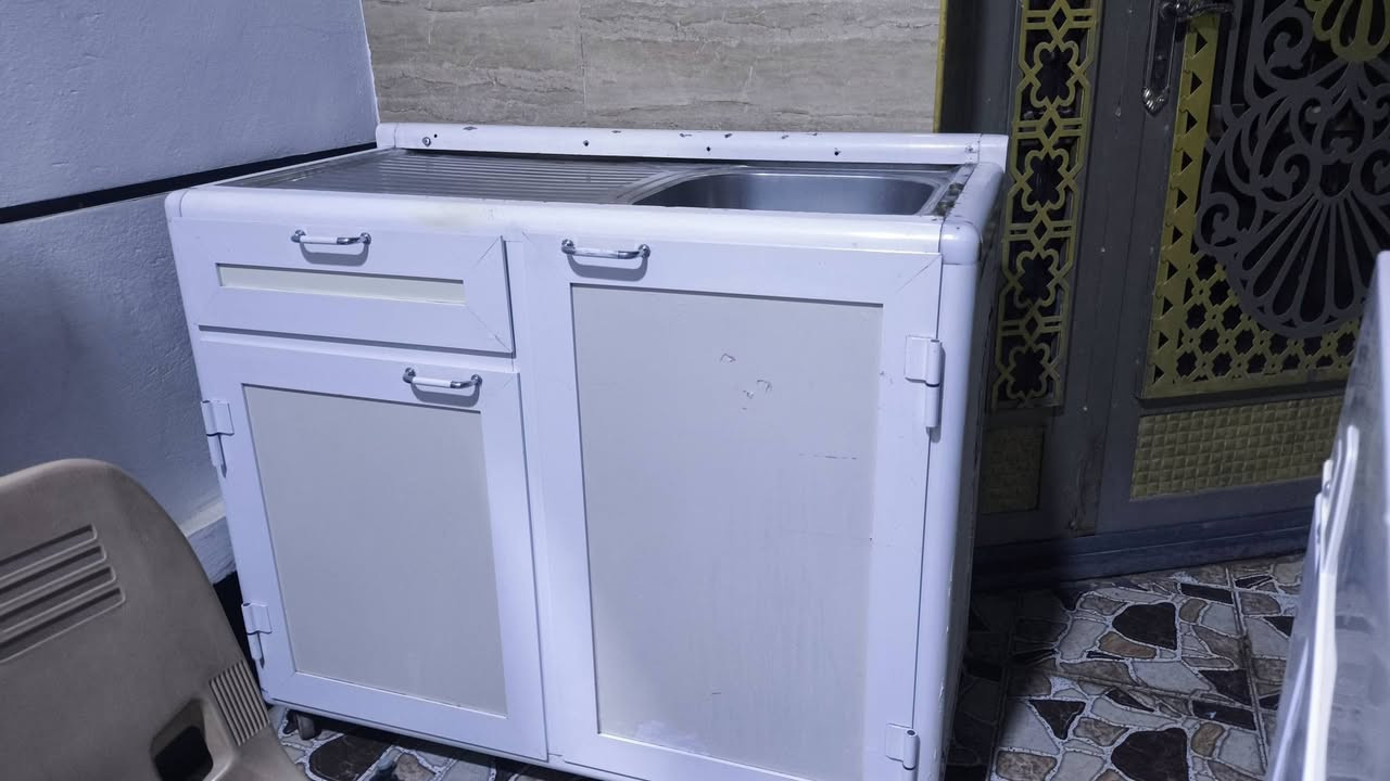 سلام عليكم.  للبيع  غرفة نوم. جديدة  قوية.   سعر مليون. ونص   طباخ     وغسالة. جديد. أخذتهن ما  ما صار شهر.    سعر طباخ 250 وغسالة ايتاشي.  أخذتها 190 اريدها  175  سنك. وكاونتر. قطعتين.    سعر. 300.   ثلاجة. 100.


**إذا كنت صاحب هذا الإعلان وتريد حذفه لأي سبب، رجاءا أرسل رسالة إلى الدعم الفني**