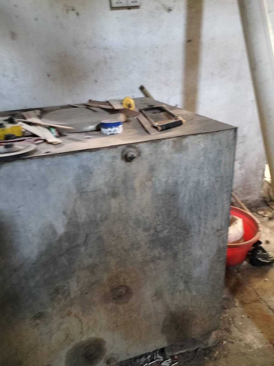 تانكي نفط ثقيل ابو 1000 عدد 5 قيم واخذ ناصرية مركز الاتصال ***********
