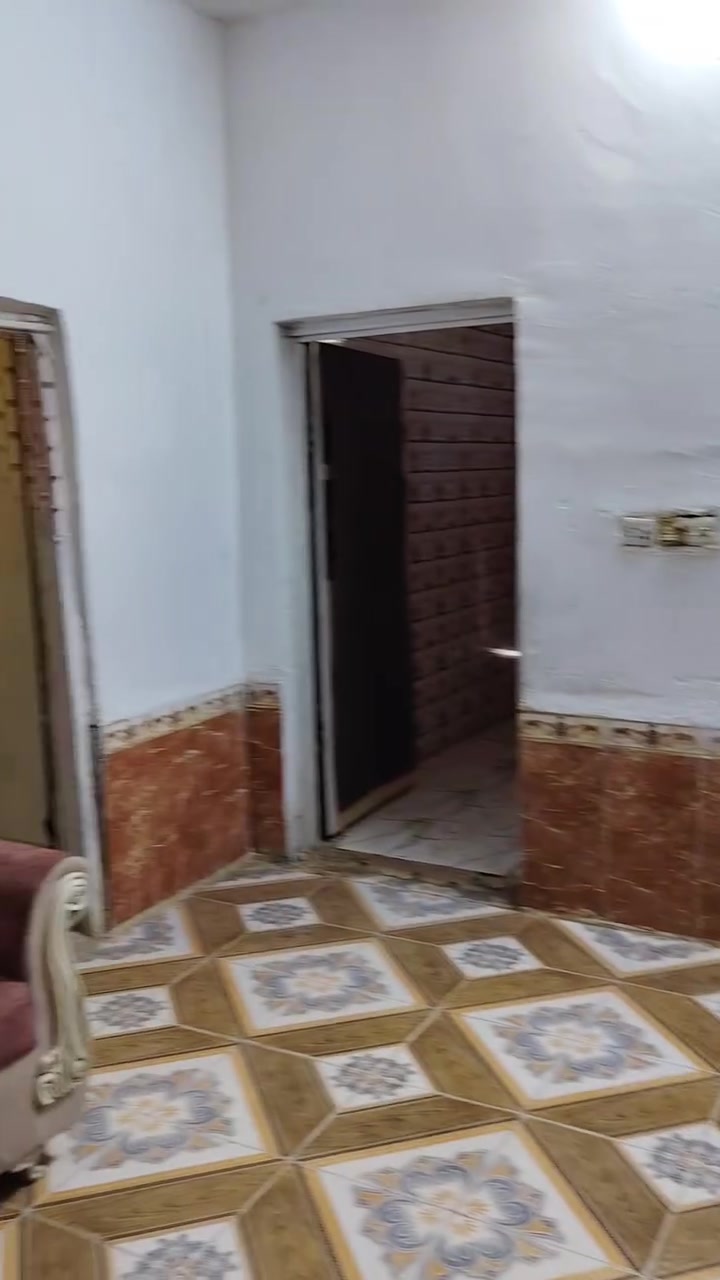 سلام عليكم بيت عل طريق ال شفيج مساحته 255للبيع السعر بل خاص اليريده يجي عل واتساب ***********
