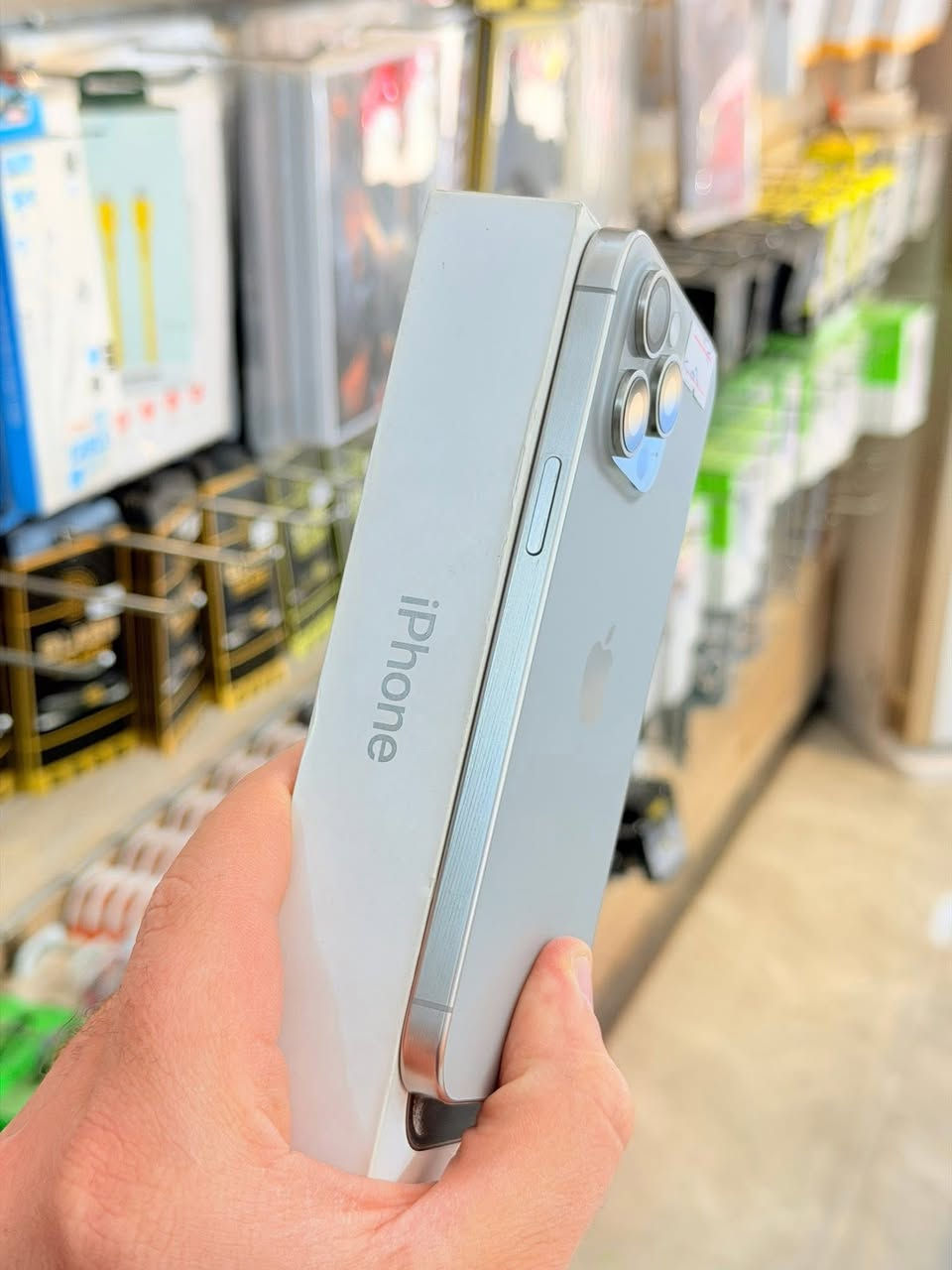 سلام وعليكم
ايفون 📱 15برو ماكس 
شرق اوسط الجهاز مكفول من لزلخ
مامفتوح بطارية٨٥بلادية سعره مليون او٥٠قفله مليون 
مكاني الأنبار الفلوجة


**إذا كنت صاحب هذا الإعلان وتريد حذفه لأي سبب، رجاءا أرسل رسالة إلى الدعم الفني**