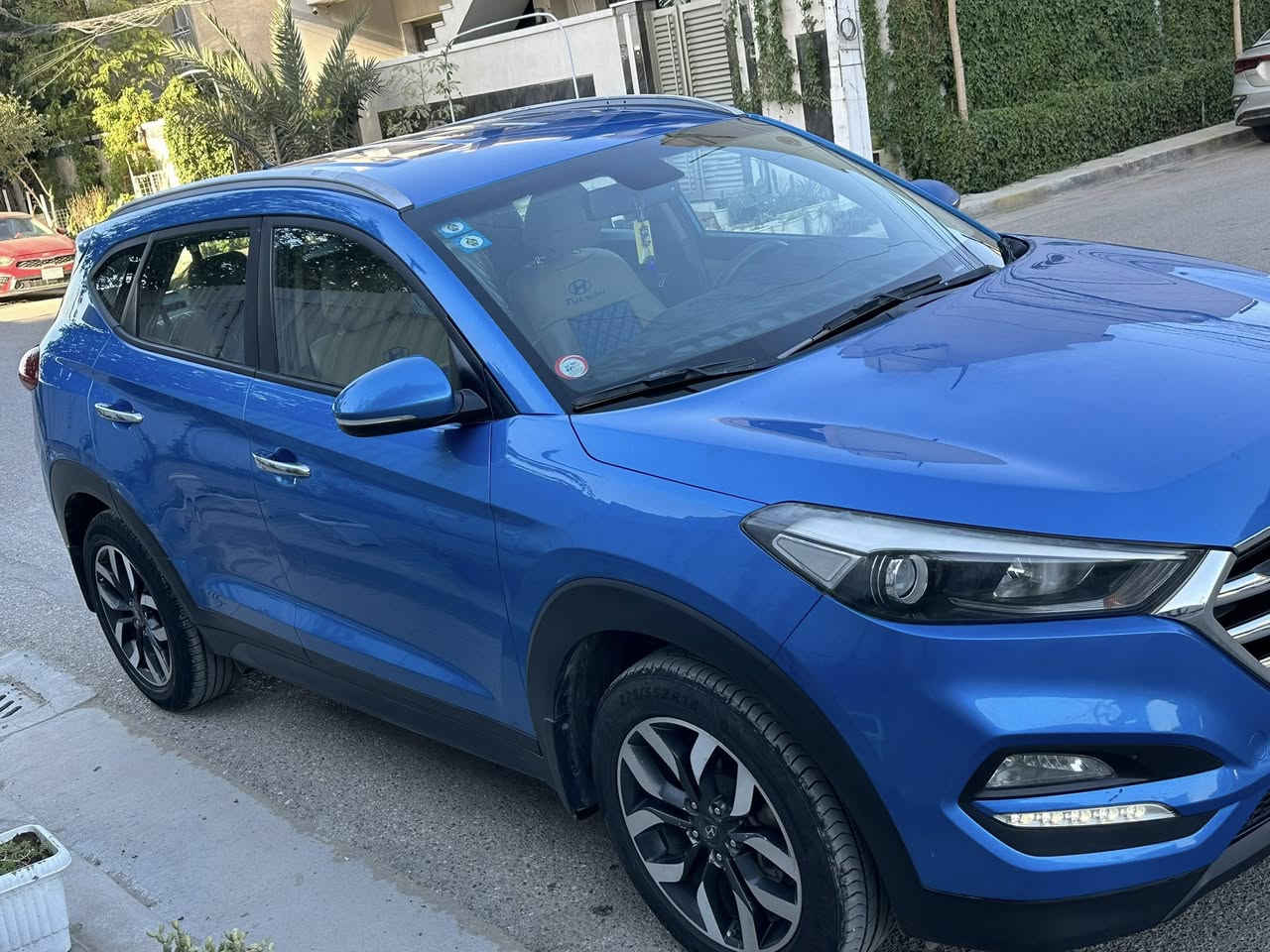 *********** متواجد واتس اب مكاني بغداد الحرية
بدون صبغ بدون تبديل بدون بارد محرك كير ممفتوح 
هيونداي توسان 2018 خليجي رقم بغداد دولي باسمي هزة جديدة سنوية لغاية 2029 محرك ممتاز كير اوتو ممتاز تبريد ثلج 
1-قطعتين تبريد وبالجكمجة تبريد
2-مري شفط اشاير بالمري 
3-الارضية مغلفه جلد
4- حساسات خلفية 
5-كامرة دوارة وشاشة اندرويد 
6-ليد نهاري
7-كشنات تغليف جلد
 للبيع السعر 176 مجال بسيط سيارة جاهزة بدون نواقص صدر امامي خلفي ممتاز تايرات جدد عدة شركة وكتلوكاتها
