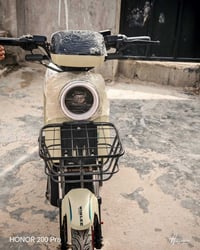 دراجه شحن للبيع مستخدمه 15 يوم دراجه نضافه 100 /100 سعر 405 رقم الهاتف...