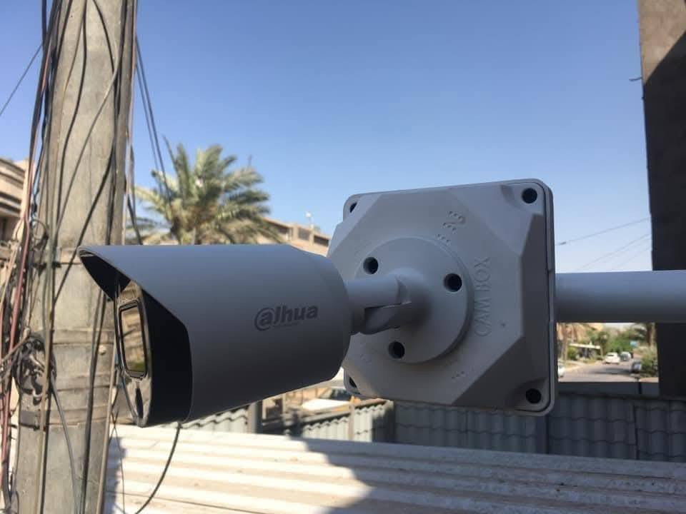 جانب من عملي في منطقة سريدات الجديدة تجهيز حسب الطلب  والمواصفات تأمين  احد المنازل بكاميرات داهوا الاصليه 
  4 جنل  دقة 2 ميكا صوت وصورة ملونه ليلي نهاري  تم تغذيتها بواسطه ups ليثيوم 220 فولت وربطها بنظام محولات خارجيه لضمان وصول الفولت كامل الى الكاميرا  تم تسليك بكرة واير مسلح 4 خطوط بطول 185 متر لاربع كاميرات 
للستفسار مراسلة الصفحة
او الاتصال على رقم
***********
