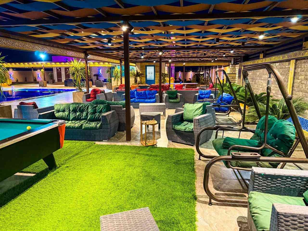 عروض عيد الفطر باقي فقط ثاني يوم العيد و اخر يوم العيد مزرعة مزاج
📍بغداد ابو غريب 
سعر الشفت 250 الف 
يبدا الشفت الصباحي 9 صباحا الى 7مساءا
 الشفت المسائي من 8مساءا الى 8 صباحا
تفاصيل
🛑 مسبح 
🛑بليارد
🛑منضدة
🛑 جلسات خارجية
🛑سستم صوت متكامل
🛑بلي ستيشن 5
🛑اماكن تصوير
🛑غرف نوم 
🛑باربيكو
باقي تفاصيل مراسلة الرقم واتساب للحجز والاستفسار
***********
