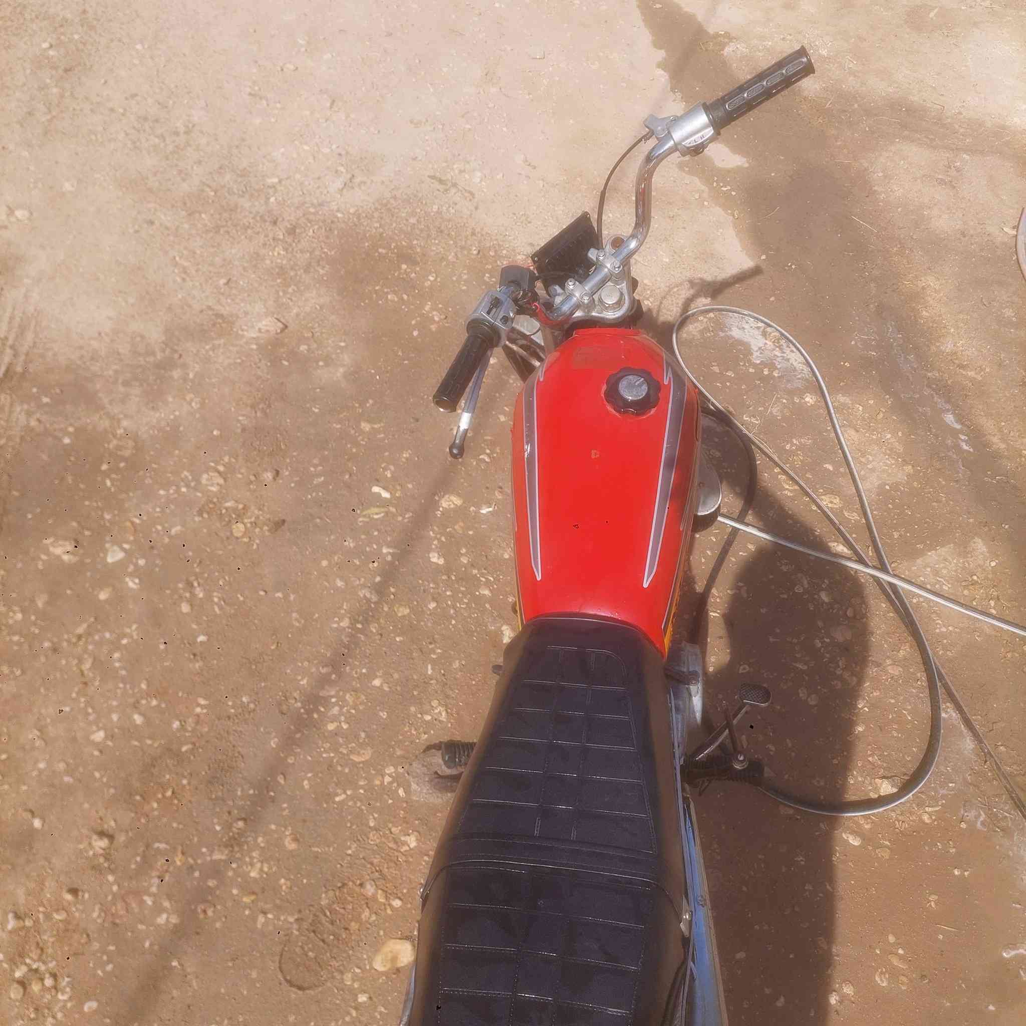 من رخصه صاحب الكروب دراجه تعمير نضيفه مفتوحه شلعه فول الدراجه كلك بس اكفلك من اي سرقه السعر 275 و بيهه مجال  مكاني مسيب موجود خاص و واتساب ***********
