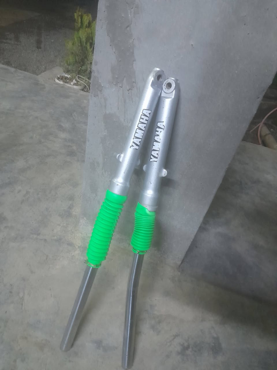 للبيع دبلات مال دراجه موديل 24 شغلات شرط بس بيهن عواج شويه السعر 25 وبيهن مجال ***********
