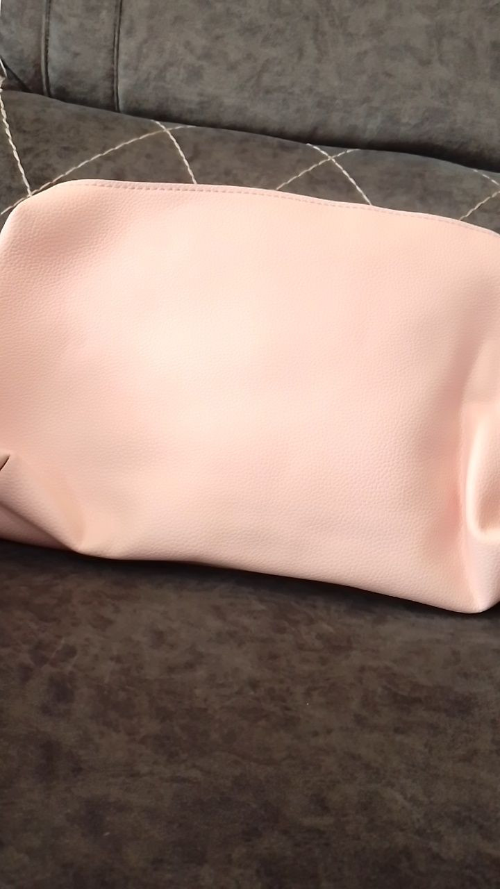 توفرت حقائب نسائيه كوريه جديده مامستخدمه.سعر7


**إذا كنت صاحب هذا الإعلان وتريد حذفه لأي سبب، رجاءا أرسل رسالة إلى الدعم الفني**