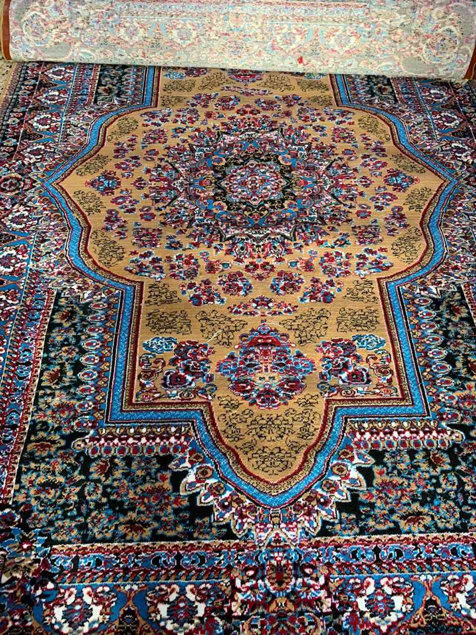 تصفيه مخازن وقطع اخيرا وتوصيل مجانيً عروض تخفيضات قياس ٦ في ٣  ب١٢٥  الف 
٣/٢  ب٤٥ الف 
الحجز واتساب ***********
