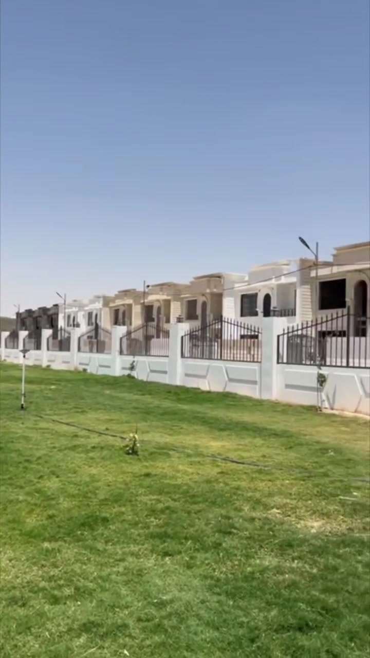 يوجد بيوت في مجمع التون سيتي السكني 
بأنسب الاسعار 
***********
