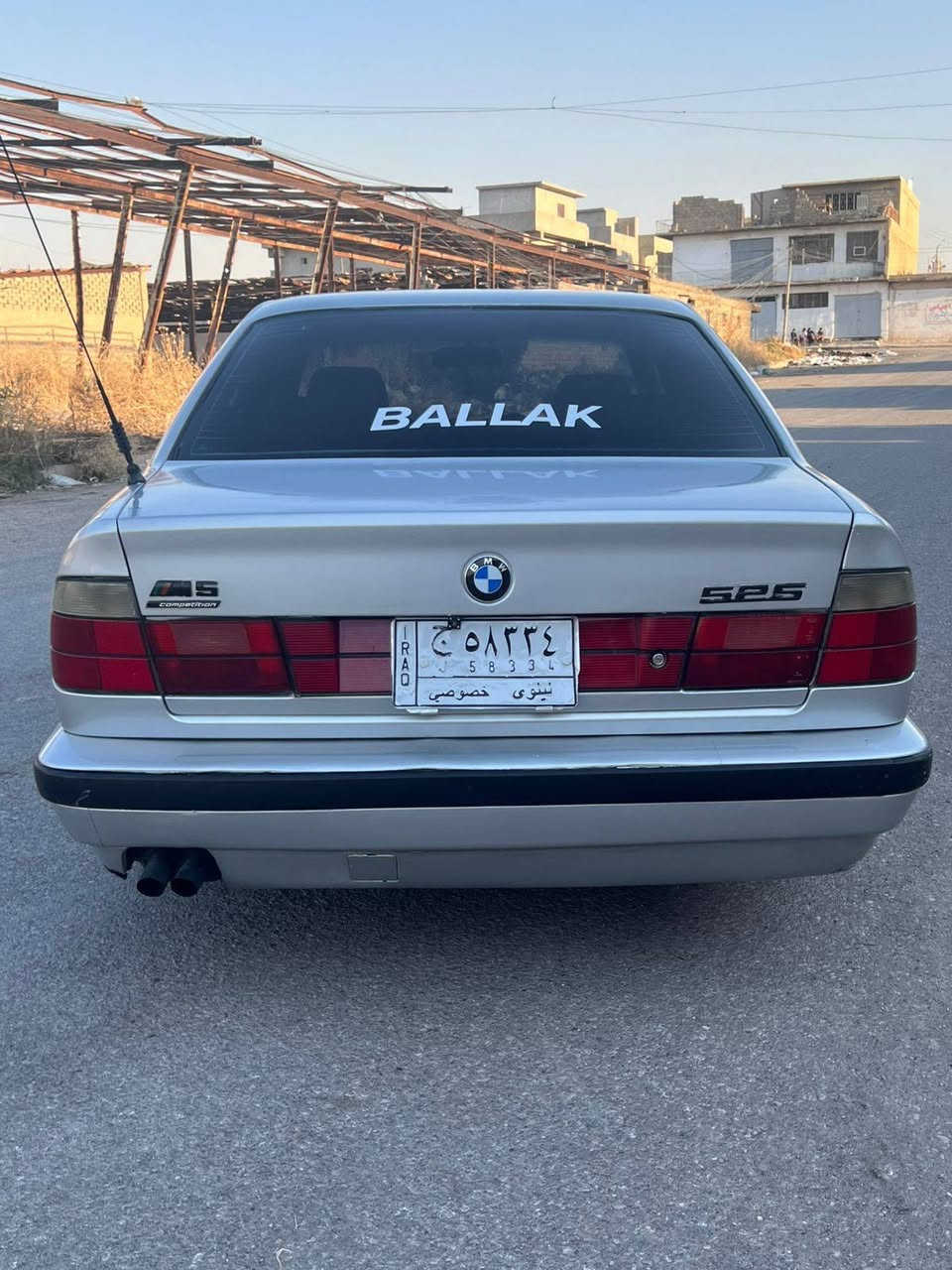 بي ام 525i اصل للبيع
موديل ١٩٩١

گير اوتو 

لون سلفر

تبريد ثلج

تدفئه

شاشه + كامره خلفيه

طخم تاير جديد

ويل نحله جديد اصلي 

طخم امامي و خلفي جديد

محرك ٦ كبس شرط 

گير شرط

كشنات جلد + غرفتها جديده

بيها مضخم صوت 

رقم نينوى

السياره بدون طخه

مصبوغه عام جماليه

سعرها 70 و بيها مجال
***********
***********
