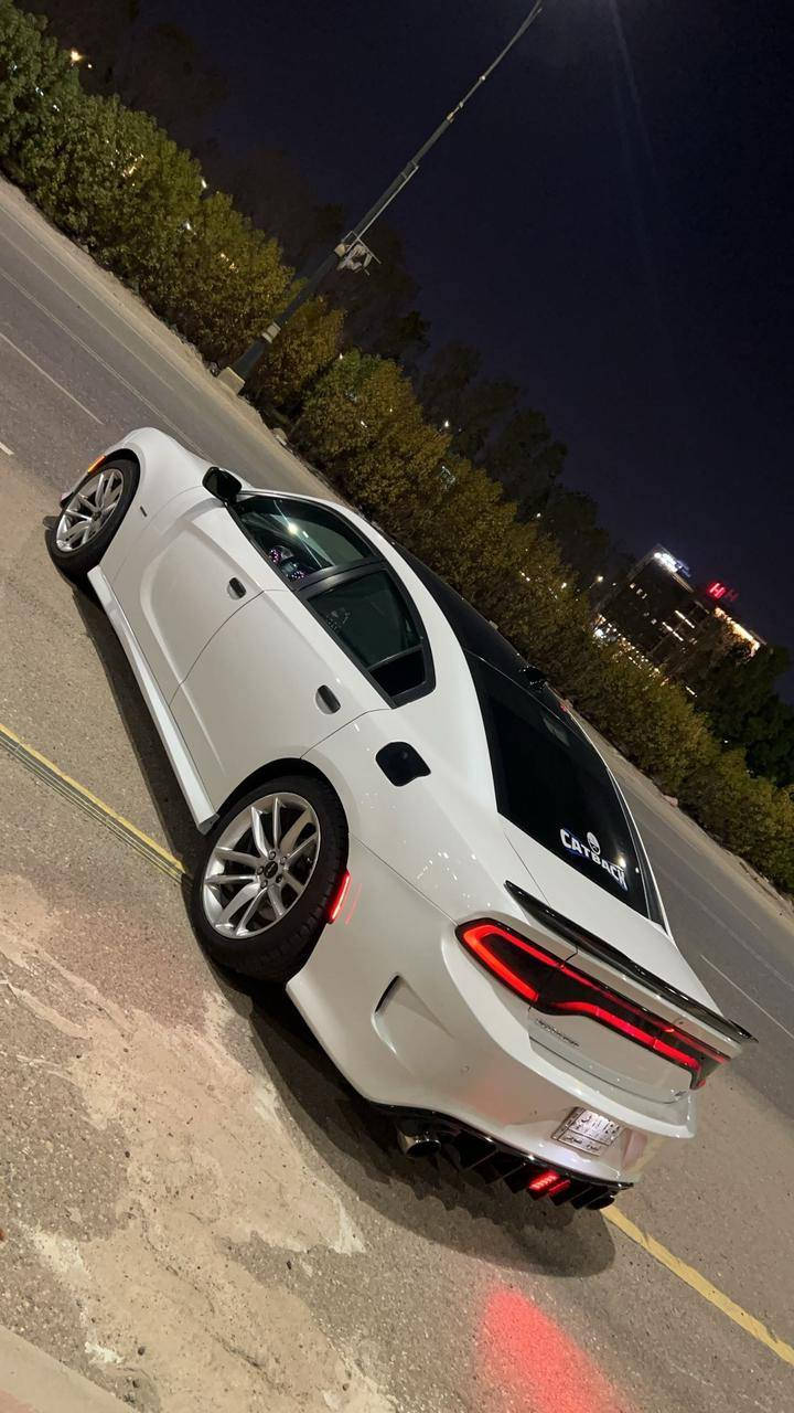 السلام عليكم جارجر ارتي ٥٧٠٠ للبيع مال جناي 
ابيض صدفي مميز ٢٠١٦ اصل حره باسمي مداور ثاني يوم حادثهه غرق تعمل وتسير للدوسه 
به قطعتين تبدلن نضربت عندي قطره صيغ مابيهه
فول مواصفات عدا الفتحه والرادار تشتغل عن بعد كشنات كهربائي تبريد تدفئه حار بارد شفتات بالستيرن محدثه اس ارتي ويل ٢٠
قماره سوده بلاد طلب خاص لد لايت متحرك الوان عالنقال اكزوز قفل فتح عالريموت بعد به هواي مواصفات كفاله كير محرك كل حداده جديده
السعر ١٩٠ وبه مجال
البصره. القبله
الاستفسار ***********
السوك كلشي به تحصل
