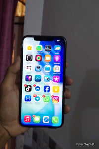 ايفون ١١ برو ماكس • ٢٥٦ • بطارية ٦٥