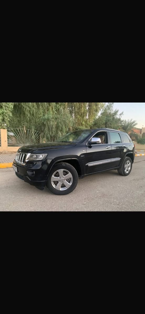 السلام عليكم
‏للبيع جيب لاريدو موديل 2011 ضرر جاملغ وبنيد بدون دواخل وشاصي ولغد شرط + باب الخلفي صبغ بدون دواخل 
مكينه 8V هيمي بانزين شرط لاتنقيص ولاتبخير 
المواصفات فول لمتد واحد على واحد 
بصمه تشغل + فتحت سقف + كراسي كهرباء +مري شفط + كهرباء + تحكم استيرن + كراسي جلد + تخم تاير + صدر + تبريد + تدفئه شرط 
السياره حلوه وجاهزه من كلشي مابي اي نقص  
رقم بغداد الدولي بسمي سنويه ٣٠
السعر تصل
الاستفسار ***********
منضومه غاز مشدوده عليه انسه شي اسمه صرف
