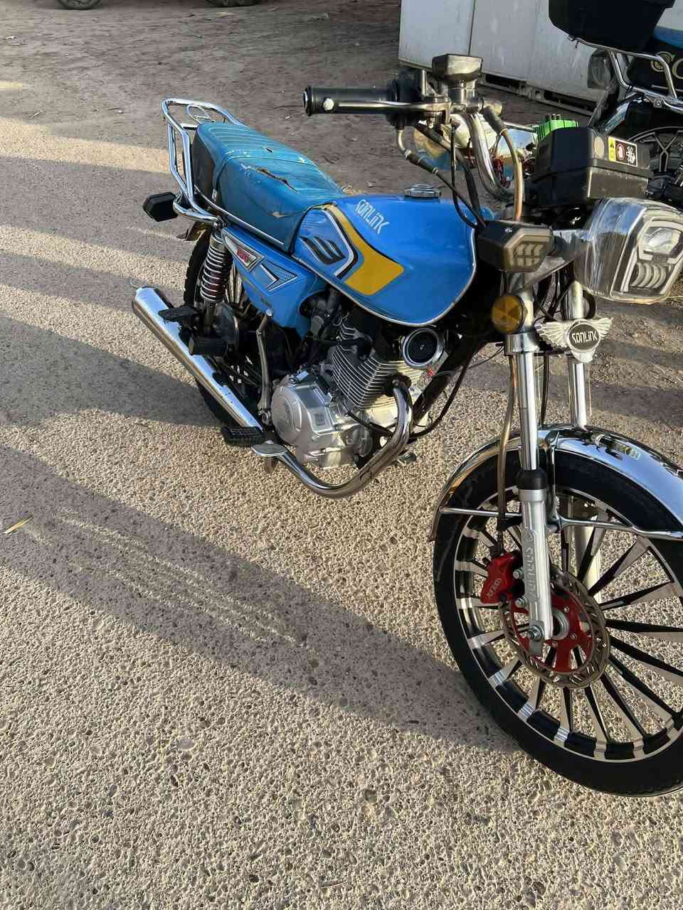 سلام عليكم دراجه سونك ٢٤ الدراجه كامله المكان الصقلاويه الطالعه السعر ٧٥٠وبيها مجال ***********
