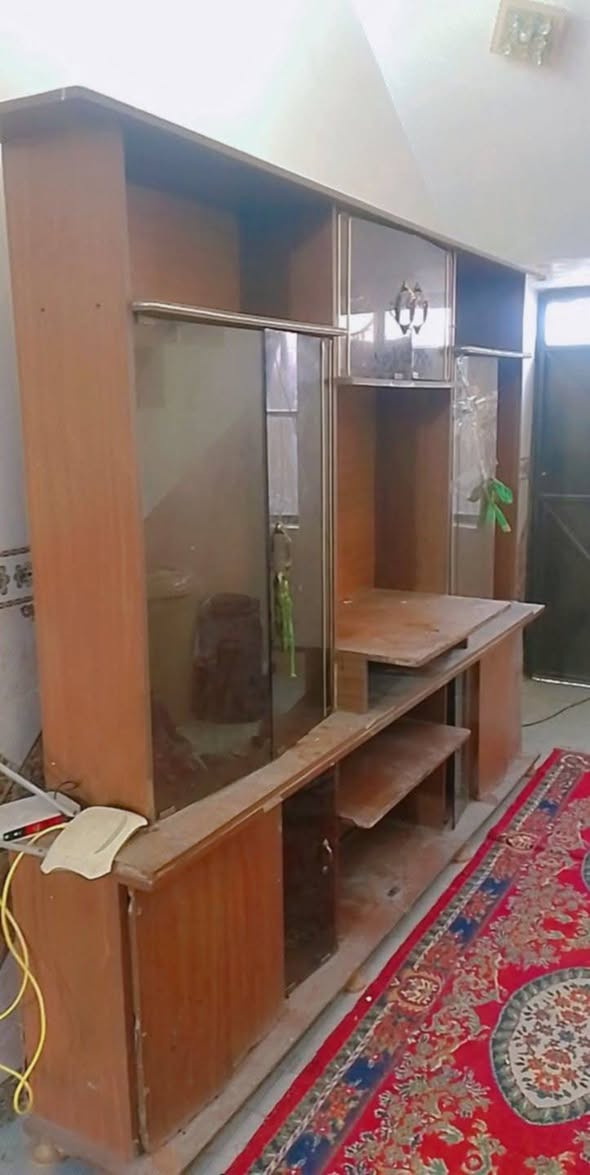 السَلٱمٌ عـَلـْيگمّ غراض للبيع بسعر جدا مناسب ✅
💠 معرض عرض مترتين ونص ارتفاع مترتين خانتين ارضي وملحق سعر ( 85 )الف وبي مجال
2- مبرده نضيفه وشغاله سعـر ( 95 الف )
3- مكتبه كما في صور ادنى نضيفه سعـر( 90) الف

4- مسطبه طولها 3 امتار عرض متر تفيد للمحلات او لبيت مخزن سـعـر( 40) الف

5- سنـك عرض متر ونص ارتفاع متر و10 نضيف سـعـر ( 65 ) الـف

العنوان بغداد ✅ الراشدية خلف بوابه بغداد قرب مطعم ضفاف دجله


**إذا كنت صاحب هذا الإعلان وتريد حذفه لأي سبب، رجاءا أرسل رسالة إلى الدعم الفني**