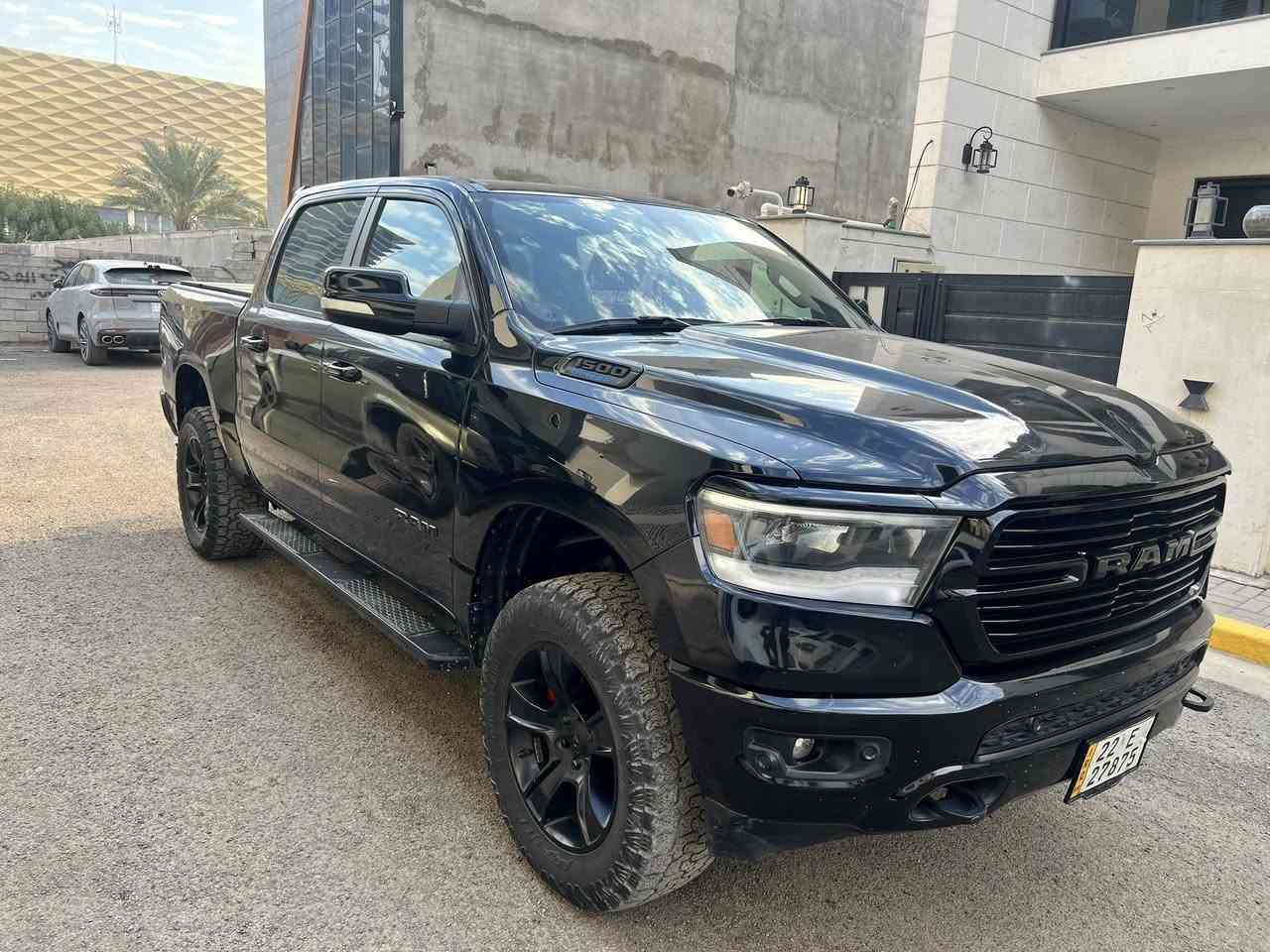 السلام عليكم
رام ٢٠٢١ ماشيه ٧٤ محرك ٦ سلندر اي تورك رقم اربيل بااسمي السيارة بك هورن وحادثها فقط بالبدي مصبوغ الجاملغ الخلفي وبيها بارد صغير بالجاملغ الامامي والصور مرفقه بدون ايرباك بدون شاصي 
مواصفاتها معرفه شاشه وسط فور ويل تدفئه بالكشنات والستيرن حساس امامي خلفي اوتو ستوب كامره خلفيهوبيها هواي اضافات مرفعه ٤ انج دبلات كويل اوفر تايرات جبليه 
سبويلر وكفر بدي هوكات اماميه 
السعر ٣٢ الف دولار
بغداد الدوره
***********
