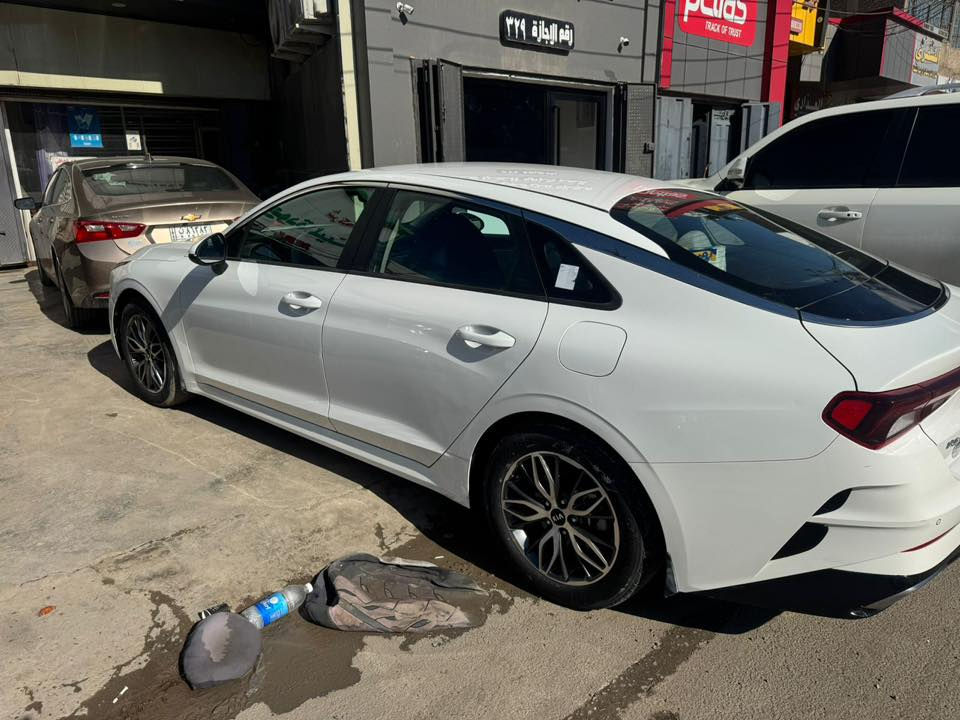 K5 موديل21 مكفوله من صبغ وتبديل بيها بارد قطعتين جديده ماشيه 80 الف السعر 185 للاستفسار ***********
