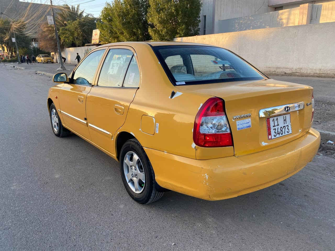 سلام عليكم
هونداي فيرنا ١٥ بلاديه مامعيوده 
كفاله عامه من كلشي لاضربه لاتبديل حته الدعاميات بلادية فقط بيها شخط بل باب الخلفي ومسوي 
ماشيه ٨٨  حقيقي
ارقام وهزه وسنويه جدد
 داخلهه جديد مدوشمه كشنات وأرضية  تبريد ثلج  ماصدات اصليه بك لايتات اصليه هورن اصلي بلادي كبات شركه جدد جاهزه للاخير  السعر 82وبيهامجال اتصال وبيك خير وتدلل ممتواجد عل خاص 
هـ ***********
عنواني بغداد
