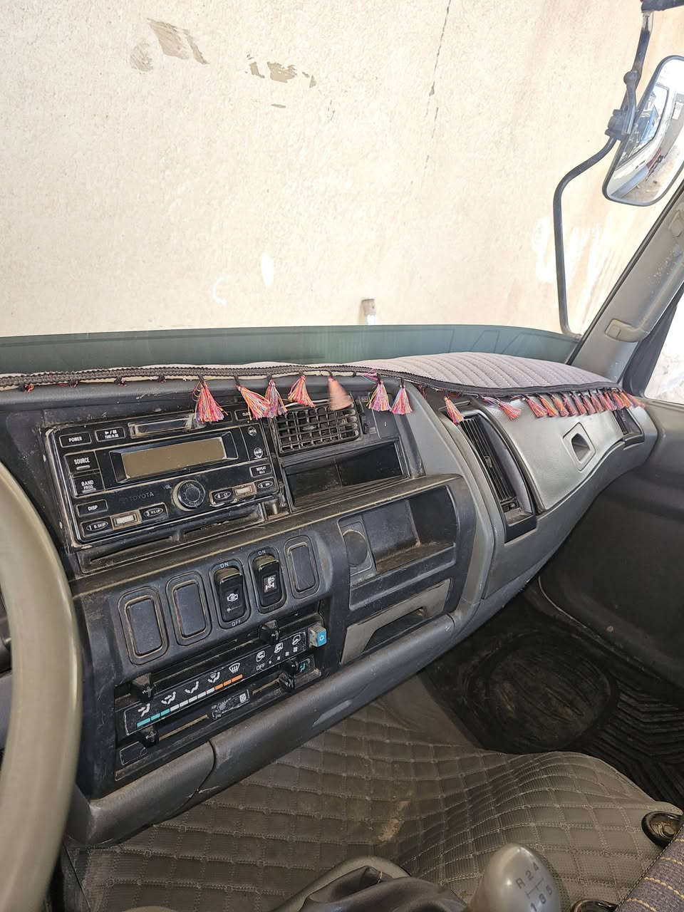 السلام عليكم متسوبيشي 2002 كرين يونك السيارة كرين بلادي ويسرئ بلاد وسطحة متحركة نزال وجناب السيارة جديدة تبريد ما مشتغلة نهائيا العنوان البصرة قضاء المدينة للاستفسار اكثر اتصال بالرقم ***********
