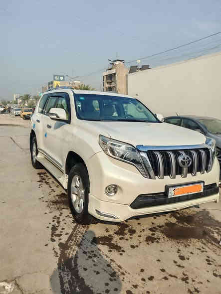 السلام عليكم .
من رخصة الآدمن . برادو 2012 فئه TXL محرك 4000cc فول مواصفات جلد فتحه بالسقف دبل تانكي الرقم الجديد الانكليزي السيارة محدثه لغرض الجماليه فقط .كل موادهه الاصليه عندي وعندي صورهه قبل التحديث سيارة نظيفه جدا ومكفوله عدا صبغ في باب الجنطه يم اطار الاسبير كد كف اليد وكذلك شخط بسيط في الجاملغ الامامي اليمين . محرك وكير وكهربائيه على البلاد  وحداديه خير من الله تبريد 3 قطع وبعد مواصفات البرادو معروفه . ماشيه 195200 الف قابل للزياده . سعرها 27500 وبيهه مجال  السياره في بغداد وبأسمي وتحويل ثاني يوم للاستفسار ***********
