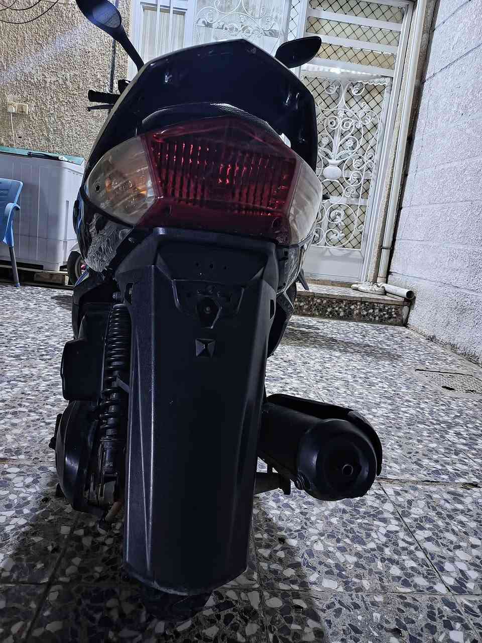 دراجة سكنس فحل نوزل ياباني خطين الدراجة خير من الله محرك ما مفتوح كفرات بلاد كهربائيات كاملة نكرة سلف بكل وقت ما بيها اي نقص سعرها 575 وبيها مجال بسيط مكاني الشعلة ***********
