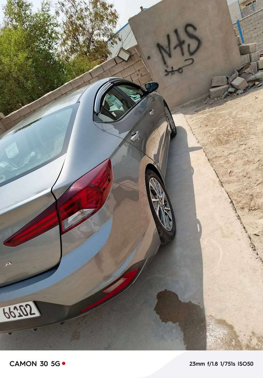 انتره موديل 19امريكي ***********《》《*********** المكان بغداد جسر ديالى ما موجود عله الفيس بوك او بس الكورك بي وتساب السعر 125 بيه مجال قليل بس كون تحوين الشراي ينتصل
