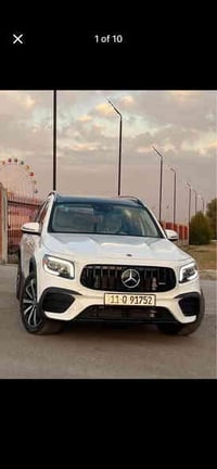 للبيع مارسيدس glb موديل ٢٢  حادثها خلفي بيها صبغ كنر اللوكو الخلفي فقط...