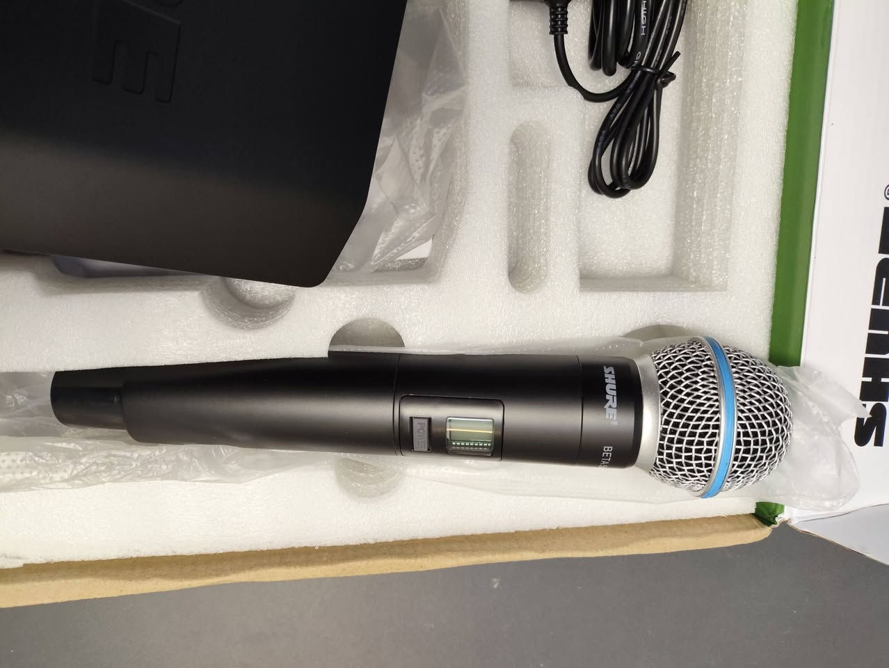 مايكات شور بهالشكل جدد كبس 
تم و 70 بالعافيه


**إذا كنت صاحب هذا الإعلان وتريد حذفه لأي سبب، رجاءا أرسل رسالة إلى الدعم الفني**