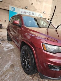 بيع او مراوس جيب شيروكي بلاك توب ١٨ رقم بغداد بأسمي مكينه ٣٦٠٠ السعر ١...