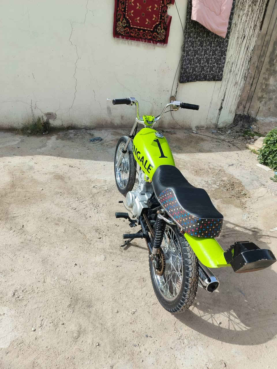 السلام عليكم دراجه للبيع نوع ناما شاصي 2022 اوراق سكنر كاملات وتعمير 2025 دراجه مكفوله مكينه ما مفتوحه حلـِۈۋ‏وھّ لون مميز صبغ حراري راسطه طياري السعر الاتصال عل رقم *********** مكاني بابل قضاء القاسم
