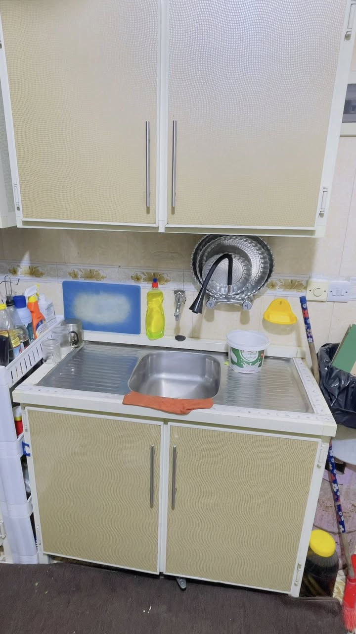 كاونتر مستخدم للبيع نضبف كلش اخو الجديد مكاني بقرب تقاطع الدرويش شهداء السيديه
تواصل واتساب 
***********
