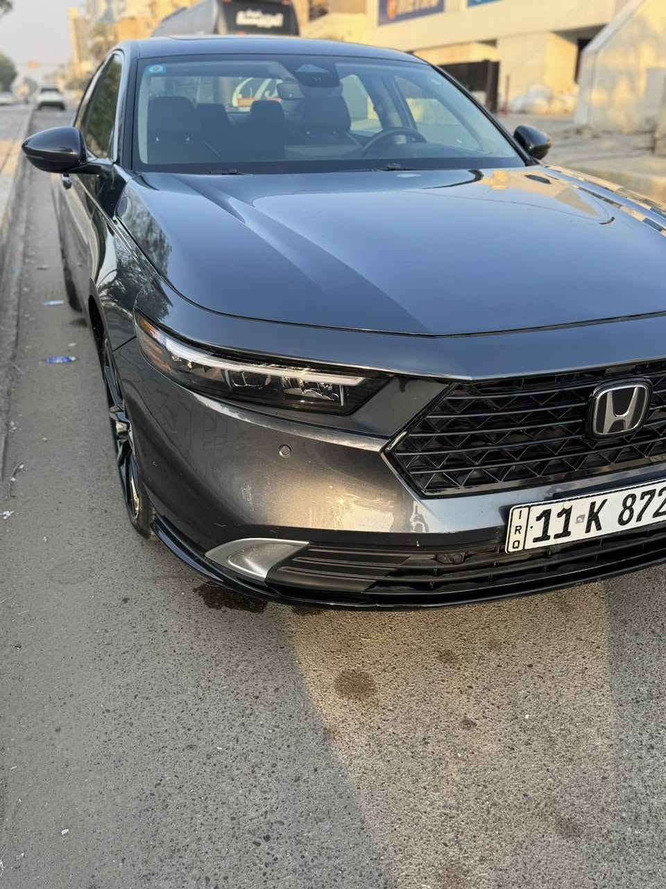 السلام عليكم هوندا اكورد موديل 2024 فئه تورنك اعلى مواصفات ماشيه 31 بيها طخه خفيفه من الامام ومن الخلف بدون ايرباك مبدل بيها بنيد وقبق صندوك فقط مكانها بغداد الكرخ السعر 197$ للتواصل ***********
