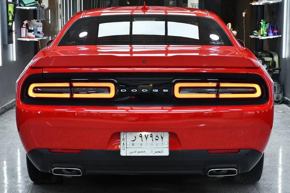 دوج جالنجر 2016 sxt plus
السياره كفاله. تقرير فقط ونسبه 5% بدون اي ضرر او تبديل 
فول مواصفات 
فتحه سقف
رادار جانبي
رادار خلفي 
كشن كهرباء 
تدفئه تبريد كشن
داخل جلد 
قطعتين تبريد 
لد نهاري 
تشغيل عن بعد 
صفر مسج 
تاير خلفي تو سايز 
ويل كب دايمون اصلي 
السياره كاملة ونظافه 100% بدون قطره صبغ 
للبيع او لمراوس
***********
