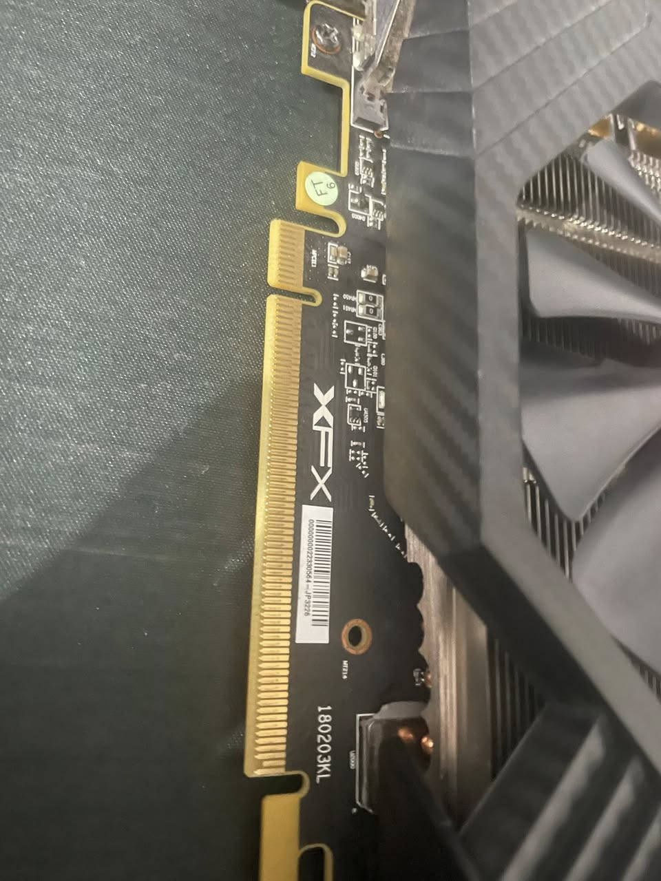 كرت نضيف جدآ مو صيني او مجدد مامفتوح
فقط مرات يشتغل لو لا اني ابيع فحم 
كرت Rx580 8كيكه 
سعره ويه توصيل 50 الف بي مجال


**إذا كنت صاحب هذا الإعلان وتريد حذفه لأي سبب، رجاءا أرسل رسالة إلى الدعم الفني**