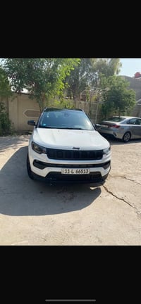 للبيع  جيب كومباس 2023 اني مستوردها على ايدي سياره كلش جديده تو كلر بل...