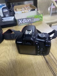 كانون 1300d مضمومه ما مستعملة كلش نظيفة على وظعها كامله هي وملحقاتها ب...