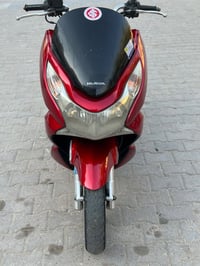 هوندا PCX • PCX الجيل الأول • سكوتر ياباني • دراجة هوندا • مكينة برغي ...