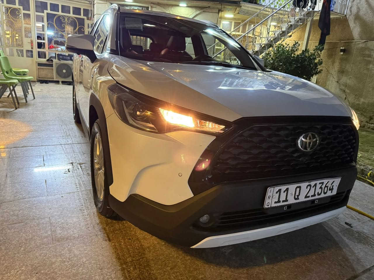 السلام عليكم
كورلا كروز هايبرد موديل 2025 بسمي 
فول مواصفات علامه سوده 4 كامرات 
داخل لونين كشنات ٢ كهرباء 
وصندوك كهرباء وشحن واير ليس 
وباقي المواصفات معرفه 
 ماشيه 15 الف كيلو
ملاحضه بيه طخه بالباب الخلفي موضحه بالصور 
 مكينه 2000 مكاني بغداد الشعب 
 رقمي ***********
 السعر 27,000 وبيه مجال بسيط
