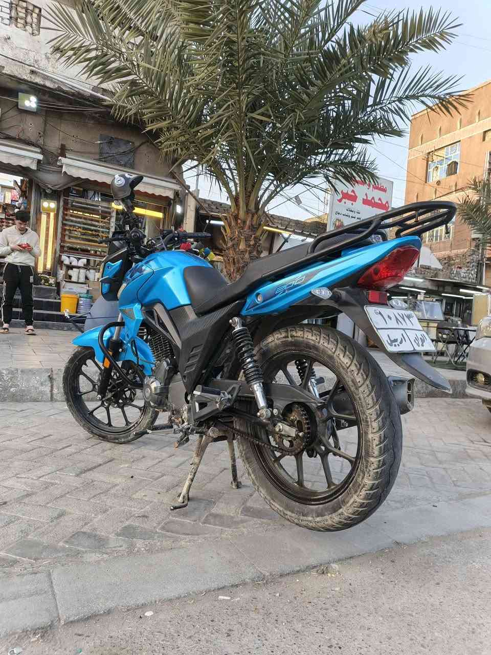 السلام عليكم
RK200 موديل ٢٤ نازلة ٢٥ 
رقم اربيل سنوية بإسمي
دراجة نضيفة وممتعوبة
سعرها 2100 وبيها مجال 
مكاني مدينة الصدر أو البلديات 
***********
