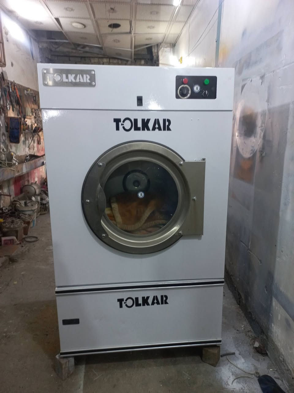 غساله حجم ١٧ كيلو مع مجفف حجم ٢٠ كيلو تولكر تركي نظيف جدا الاستفسار مراسله الصفحه او الاتصال على الارقام التاليه
***********
***********
