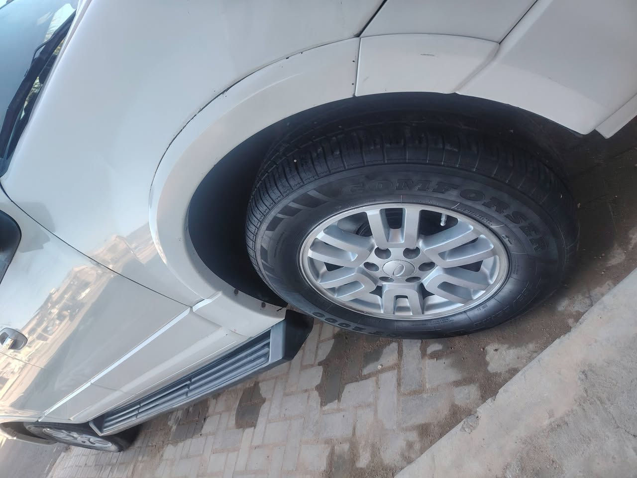 سلام عليكم فورد اكسبديشن موديل ٢٠١١ كير محرك جديد رقم انكليزي أجرة  تحويل ثاني يوم تخم تاير جديد حداديه جديدة كفالة من ضربة او صبغ بية شخط  بل بابين بيع او مراوس مكاني بغداد ***********
