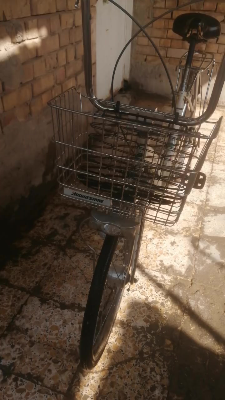 السلام عليكم"
بايسكل ياباني مختوم وحديد ثقيل وكلة غراضة ابلادي البايسكل ابريكاتة بالمكان والبايسكل نظيف بس اشوية بي زنجار بس ممئثر على السعر
120وبي مجال حگ الجية واذا ماعندك وشراي احطك ابطن عيني يشهد الله هاذ رقمي***********واتساب ماسنجر مفتوح طول الوقت 
ملاحظة"المو شراي لا يدخل ويدوخني واليكسر بسعر لا يدخل ويتعب نفسة
