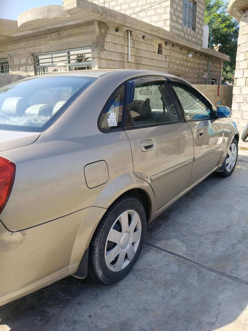 فورنزا 2004 رقم بغداد هزة جديدة سنوية لل30 اني الشرعي تبريد شغال لايت زنون شاشه وكاميرا خلفيه الصدر يحتاج دبلات خلفية المحرك بي بخار ينزل من السعر  52 بيها مجال للطيبين   ***********
