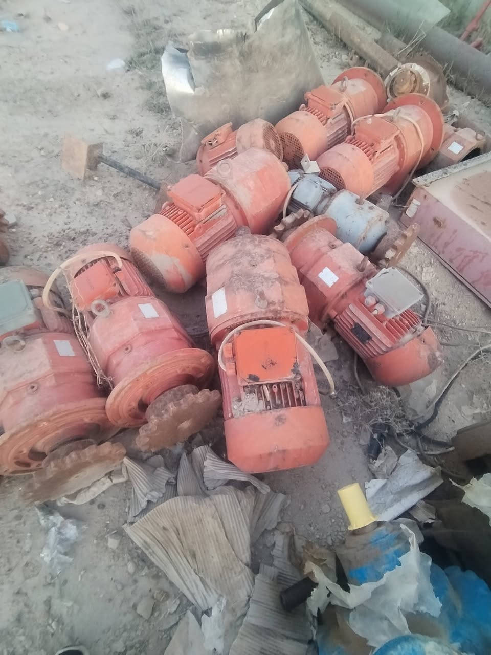 سلام عليكم ورحمة الله وبركاتة
مواطير كهربائية للبيع العدد١١ المكان الفلوجه السعر مناسب ***********
