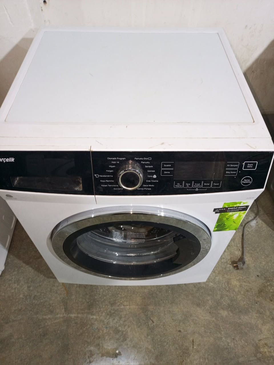 للبيع غسالة ملابس تماتيك 
شرط الشغل والنظافة 
160الف بيها مجال للشراية 
***********واتس
***********قفط واتس
