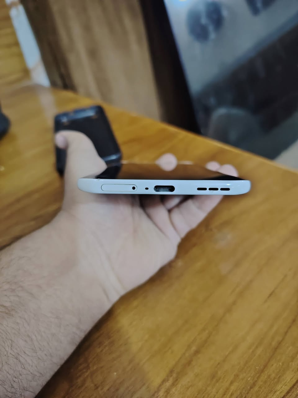 سلام عليكم للمراوس او للبيع جهاز pova slam 5g جهاز جديد نضافه 100% ملحقاته شاحنه و كفرات ٢ السعر 280 او مراوس ابهونر x9c x9B الرقم *********** واتساب العنوان بغداد حي الجهاد
